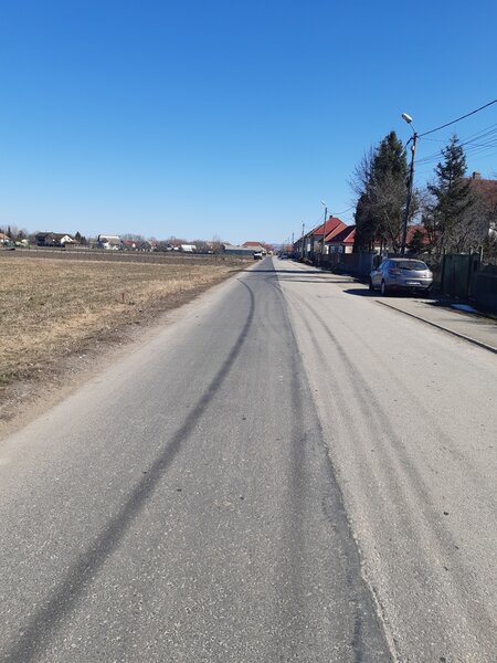 Brasov, Vand teren intravilan construibil, utilitati, central, drum asfalt.