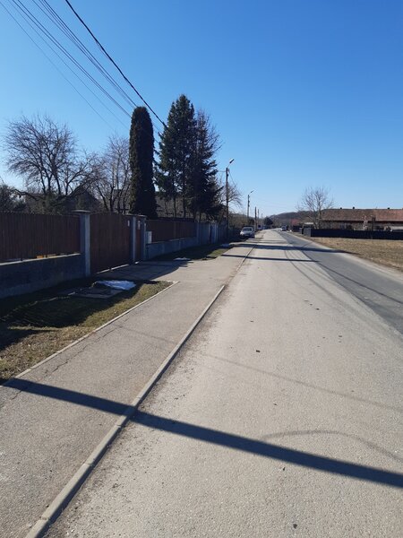 Brasov, Vand teren intravilan construibil, utilitati, central, drum asfalt.